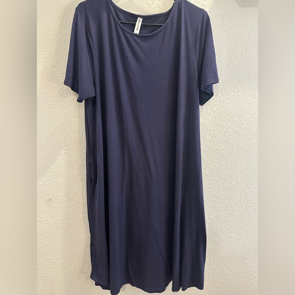 Zenana Outfitters Navy Blue Short Sleeve Swing Dress